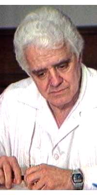 Hugo Villar, Uruguayan physician and politician., dies at age 88